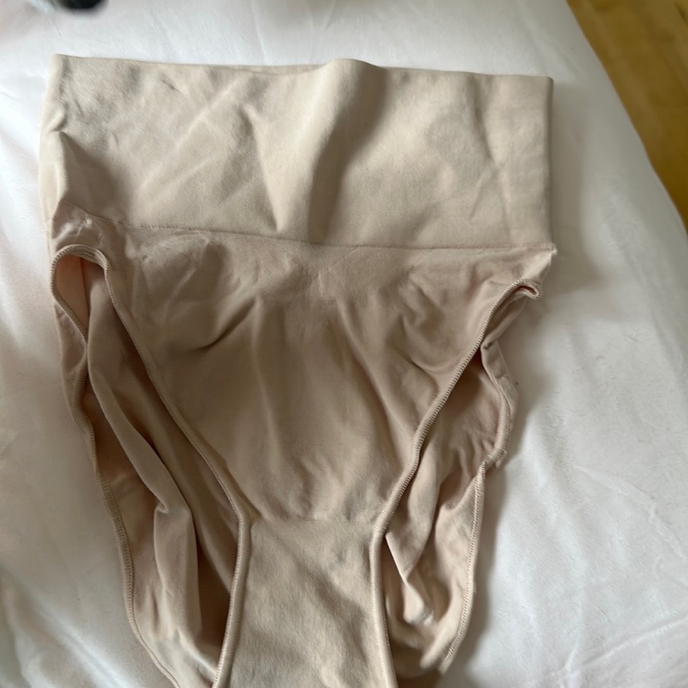 Skims L/XL tummy control